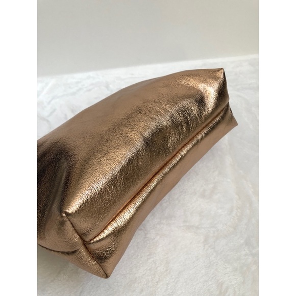 Like Dreams Transparent Polyurethane Tote Bag With Clutch - Picture 7 of 11